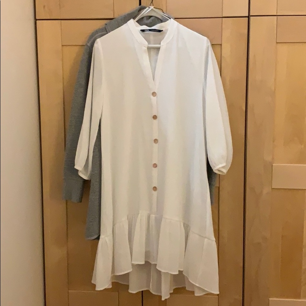 White buttoned Zara dress, size small